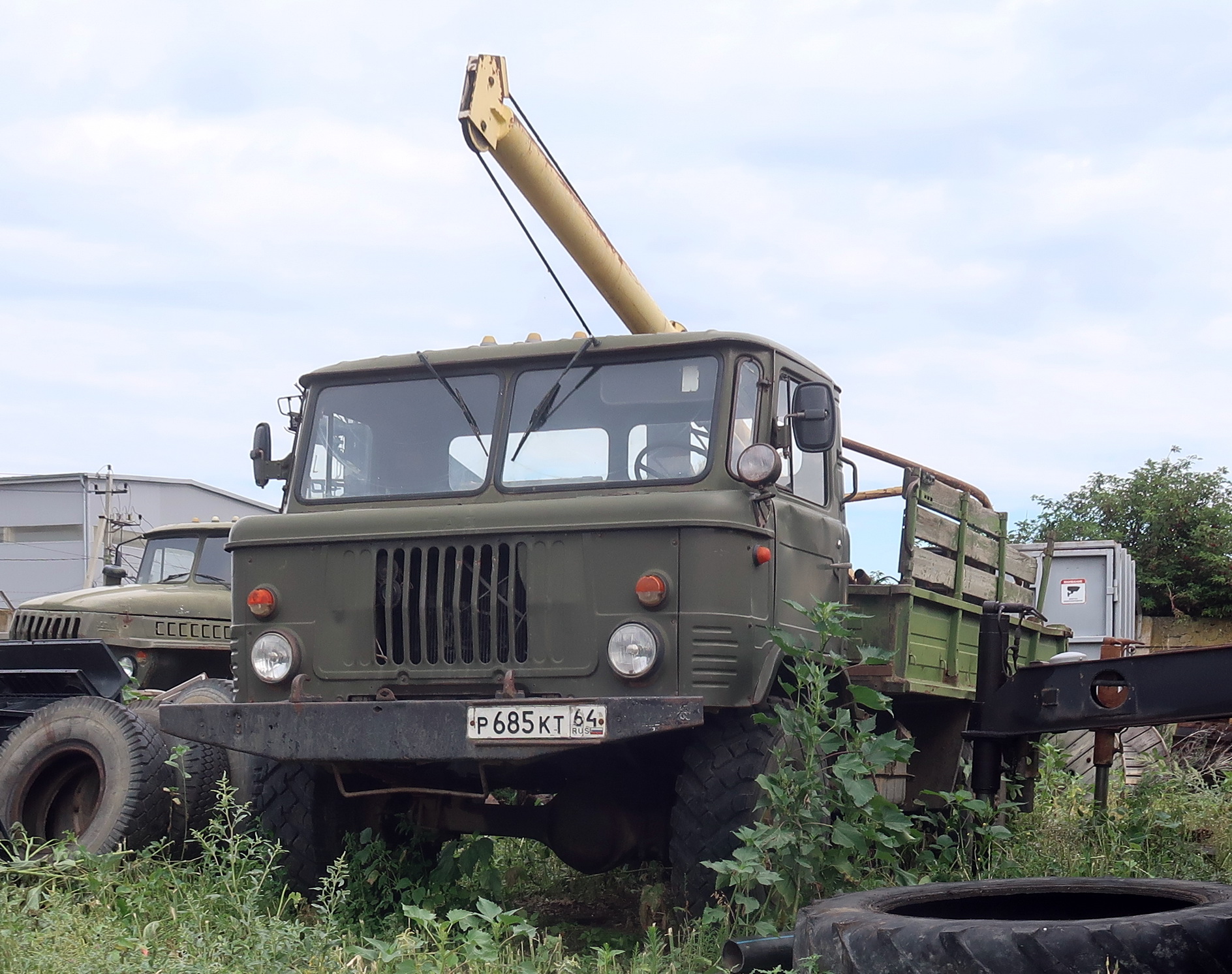 р 685 кт 64, GAZ 66 