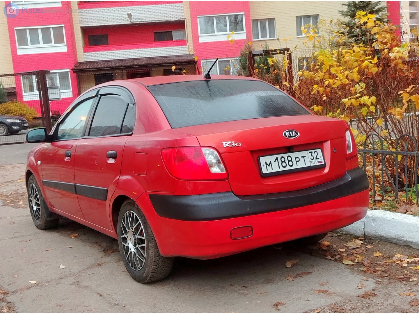 м 188 рт 32, Kia Rio 