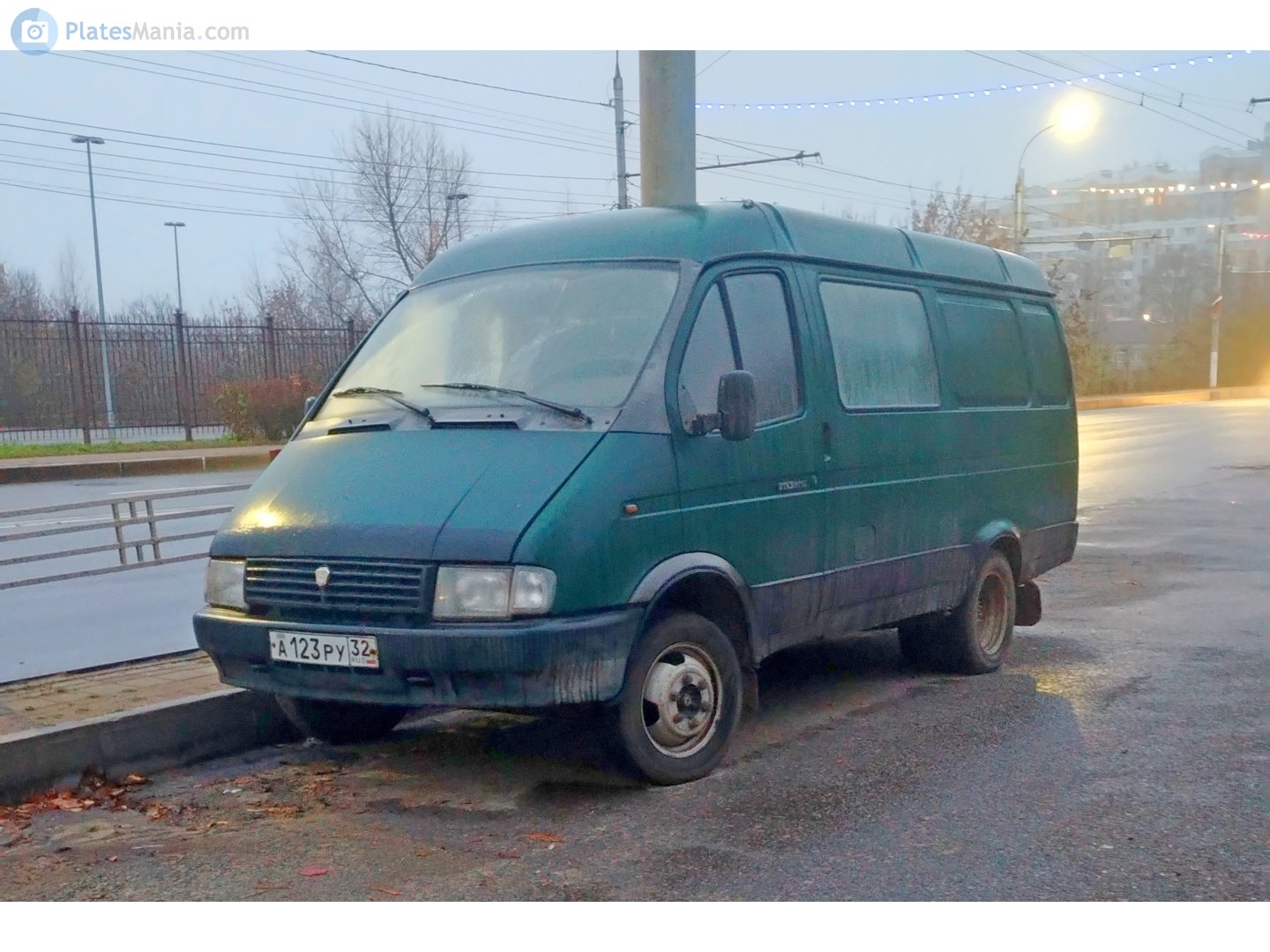 а 123 ру 32, GAZ 2705 ГАЗель 1-2705 Van, 1995–2003