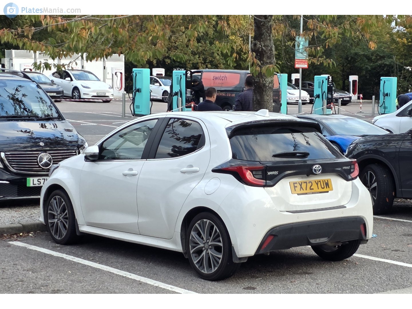 FX72YUW, Toyota Yaris 4th gen 5-door Hatch (XP210), 2020–