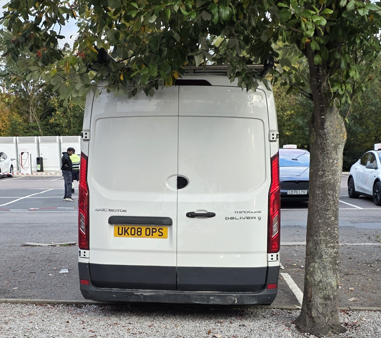 UK08OPS, Maxus Deliver 9 