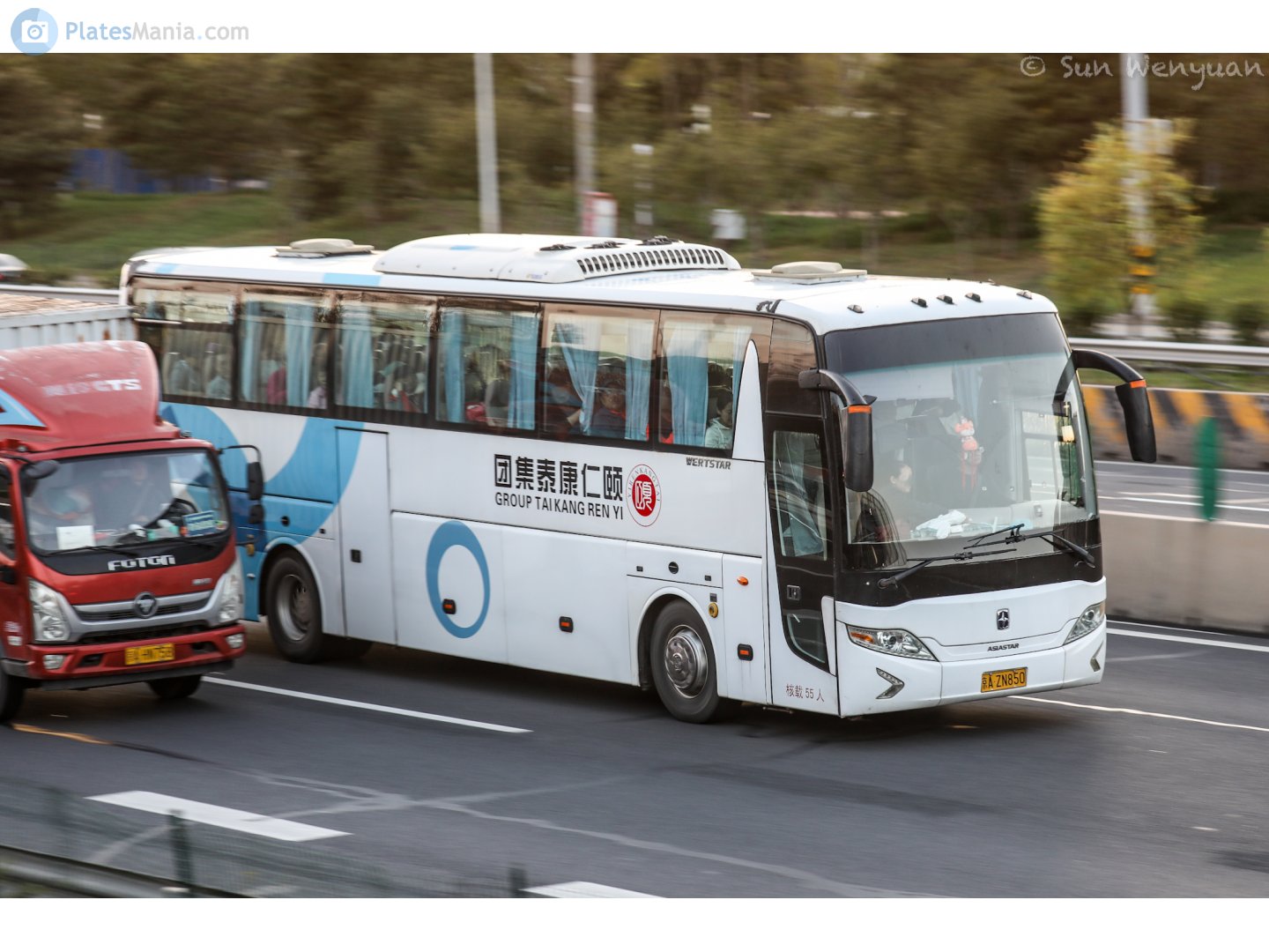 京A·ZN850, Yaxing JS-Series 