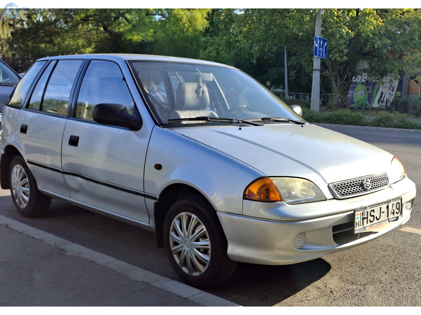 HSJ-149, Suzuki Swift 2nd gen 5-door Hatch (SF), facelift, 1996–2004