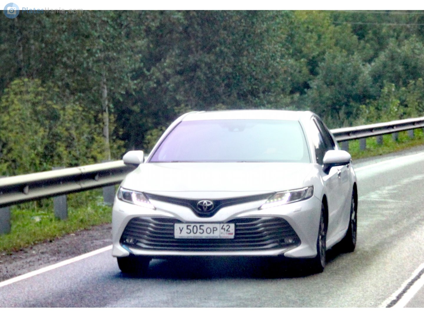 у 505 ор 42, Toyota Camry 8th gen (XV70), 2017–