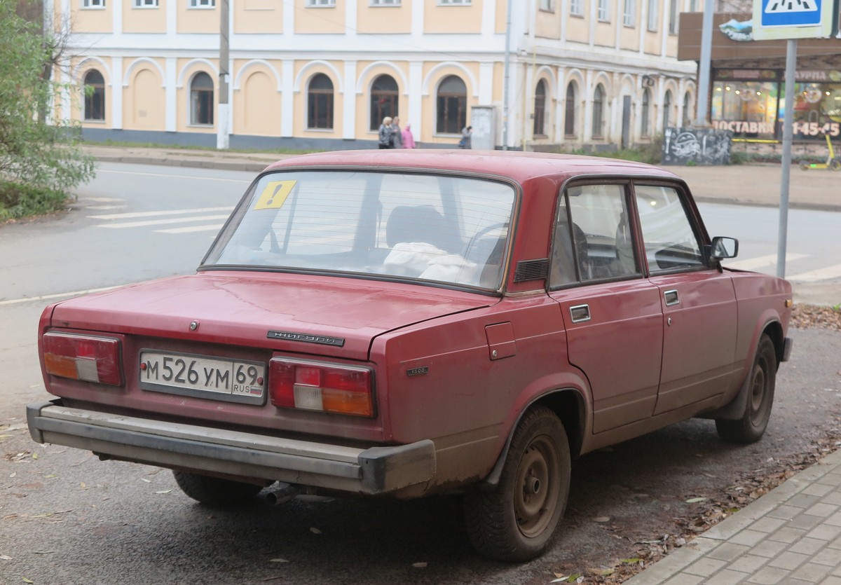 м 526 ум 69, Lada (VAZ) 2105 Жигули (Nova / Riva / 1300 / 1500), 1980–2010