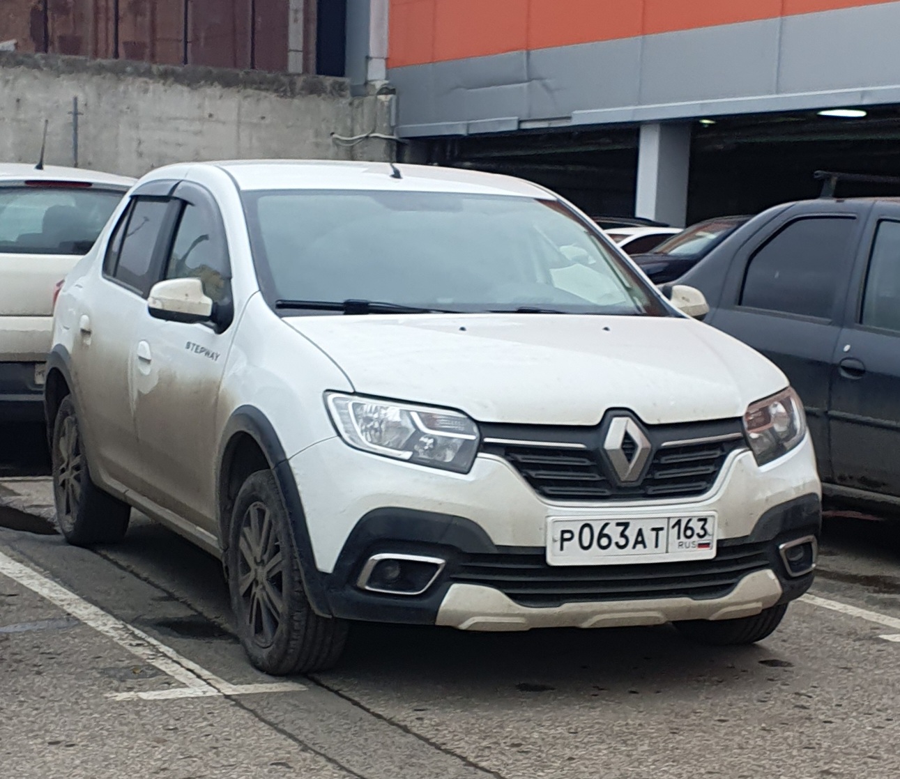 р 063 ат 163, Renault Logan 