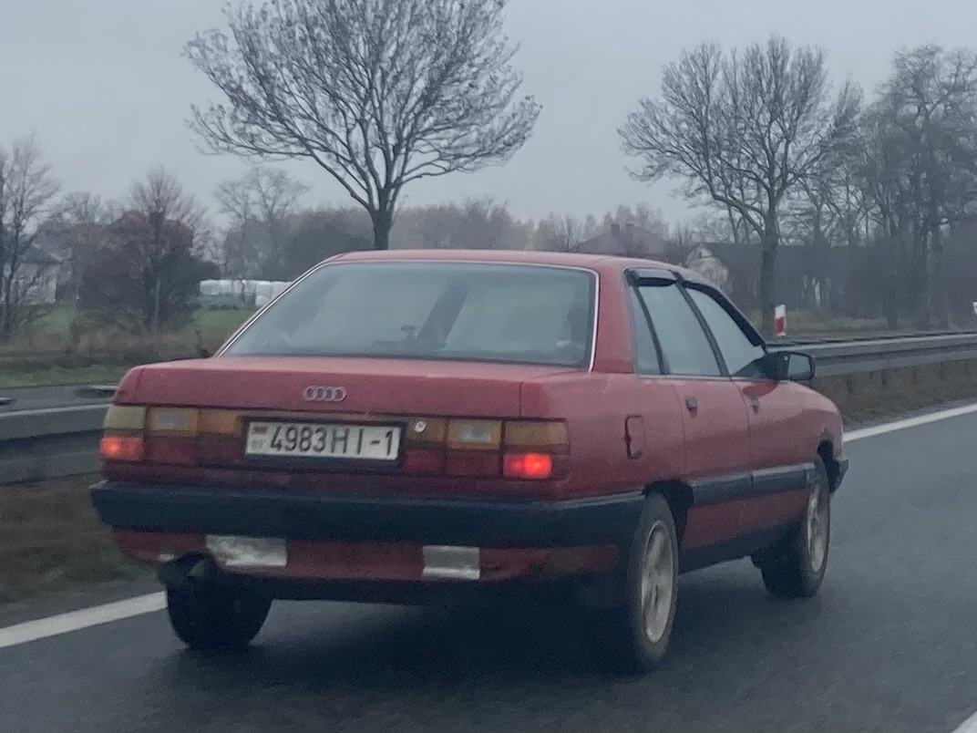 4983 HI-1, Audi 100 3rd gen Sedan (C3/44), 1982–1991