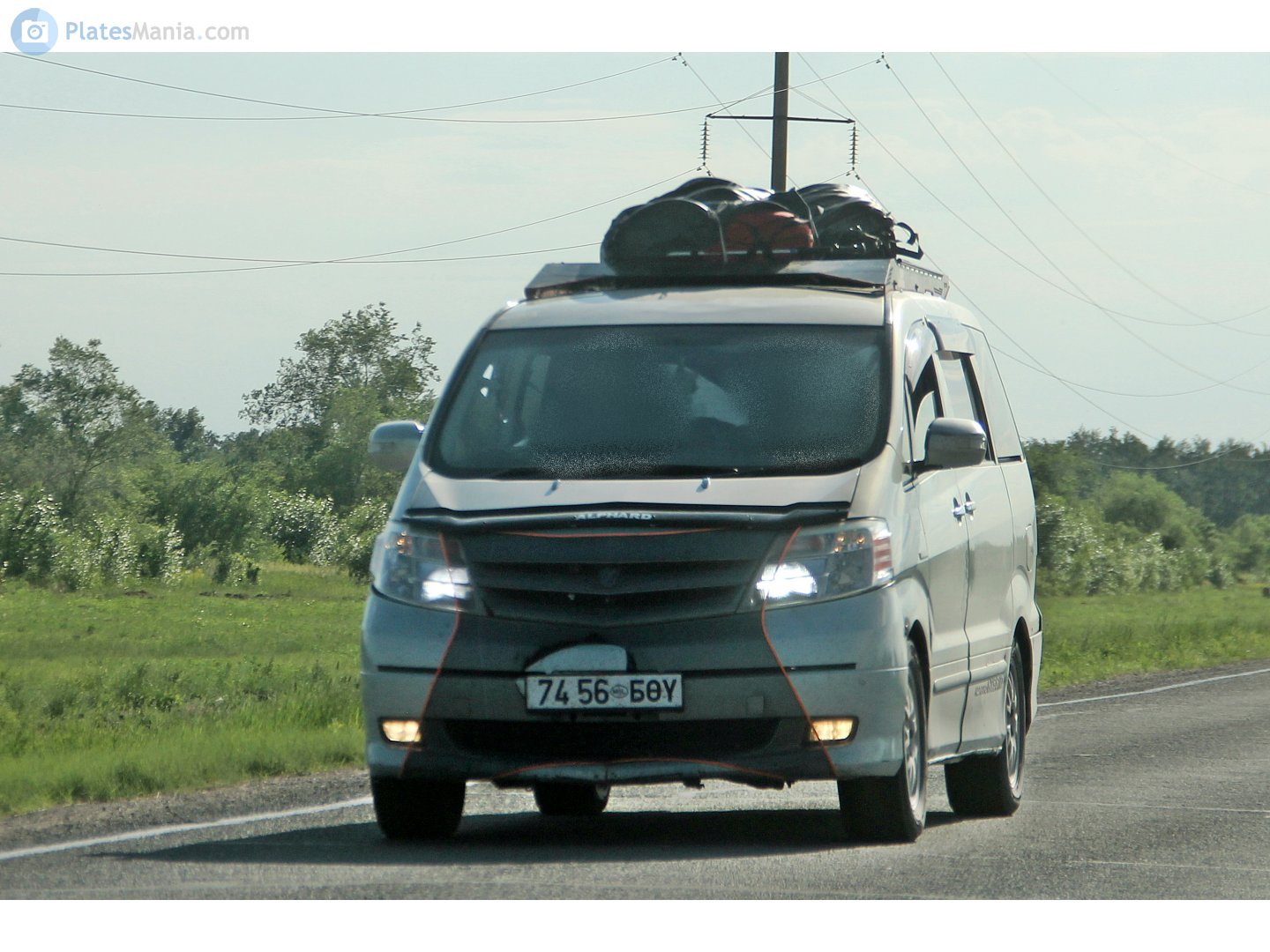 7456 БӨҮ, Toyota Alphard 