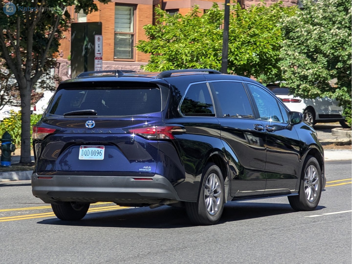 DQD 0096, Toyota Sienna 4th gen (XL40), 2020–