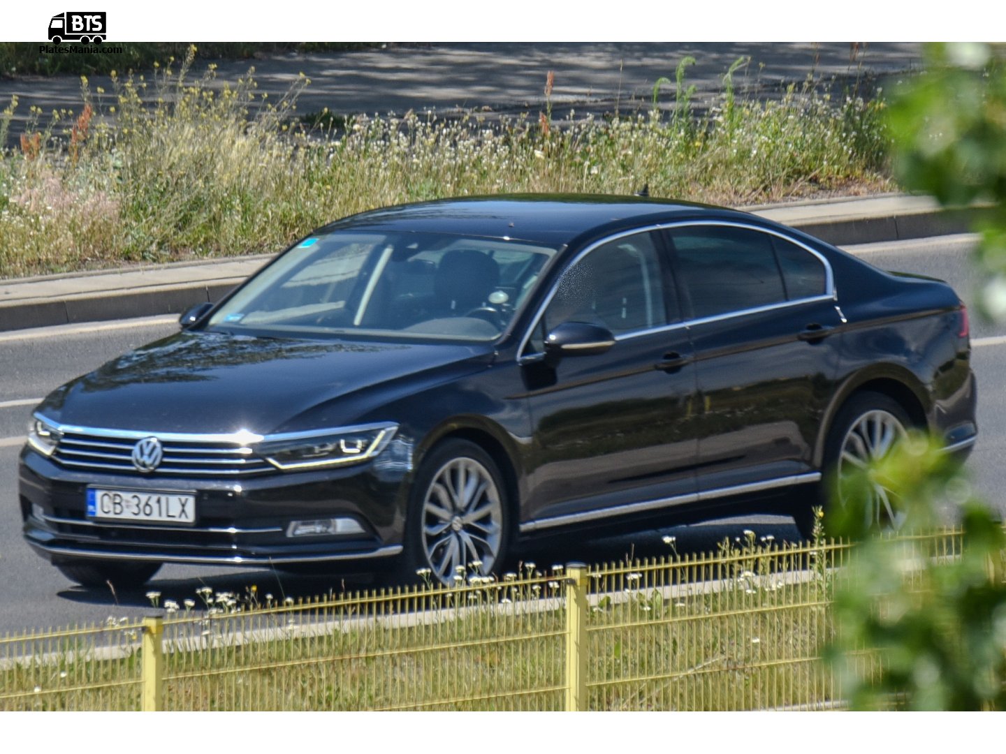 CB 361LX, Volkswagen Passat 