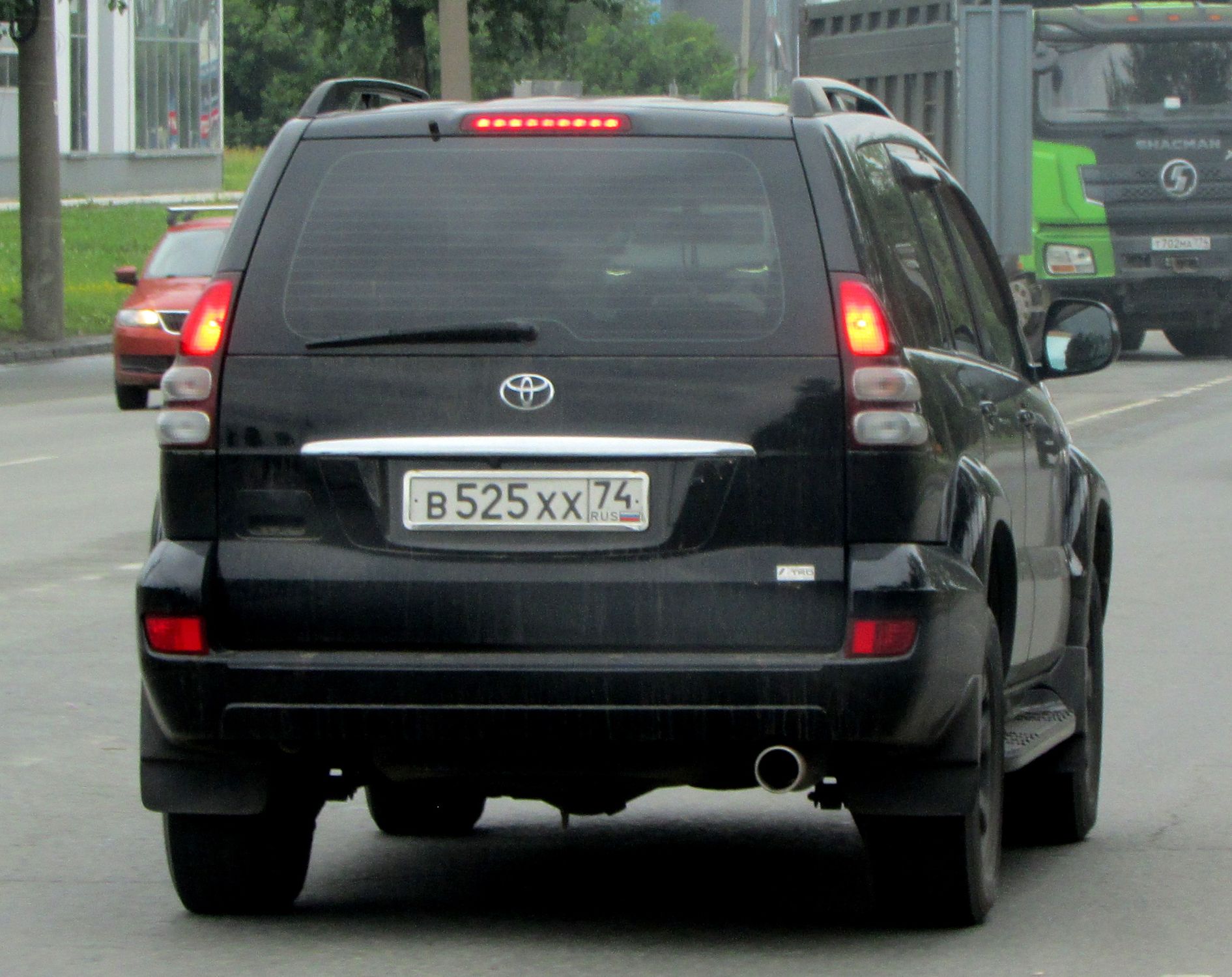 в 525 хх 74, Toyota Land Cruiser Prado 3rd gen 5-door SUV (J120), 2002–2009