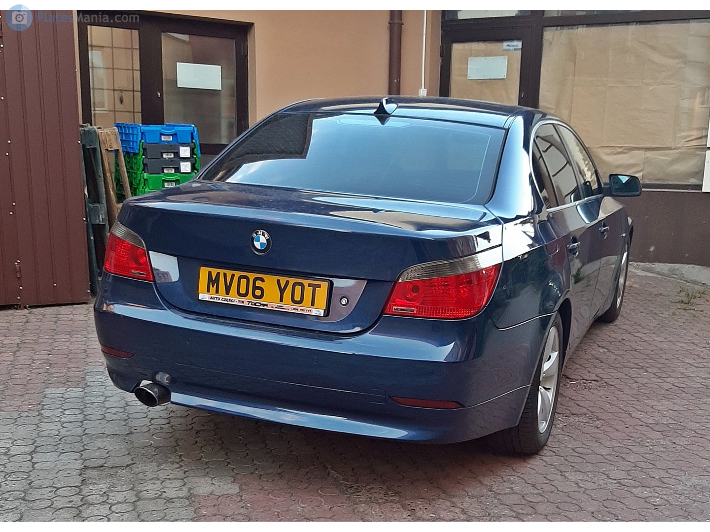 MV06YOT, BMW 5 Series 5th gen Sedan (E60), 2003–2010