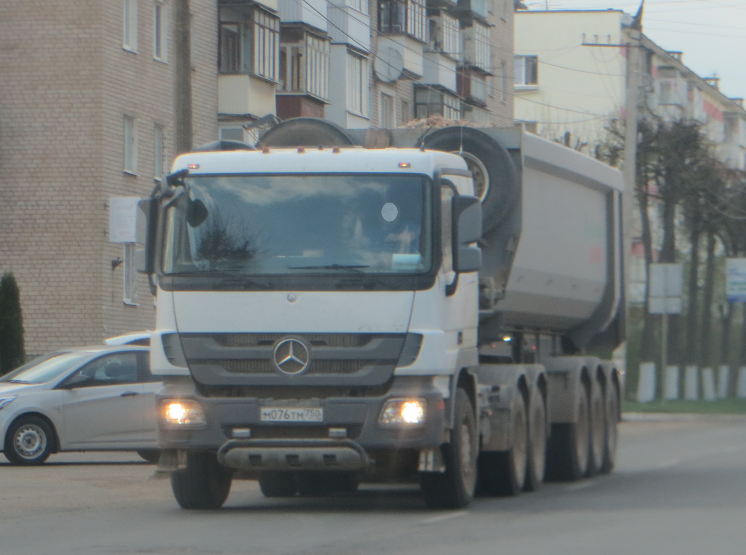 м 076 тм 750, Mercedes-Benz Actros 