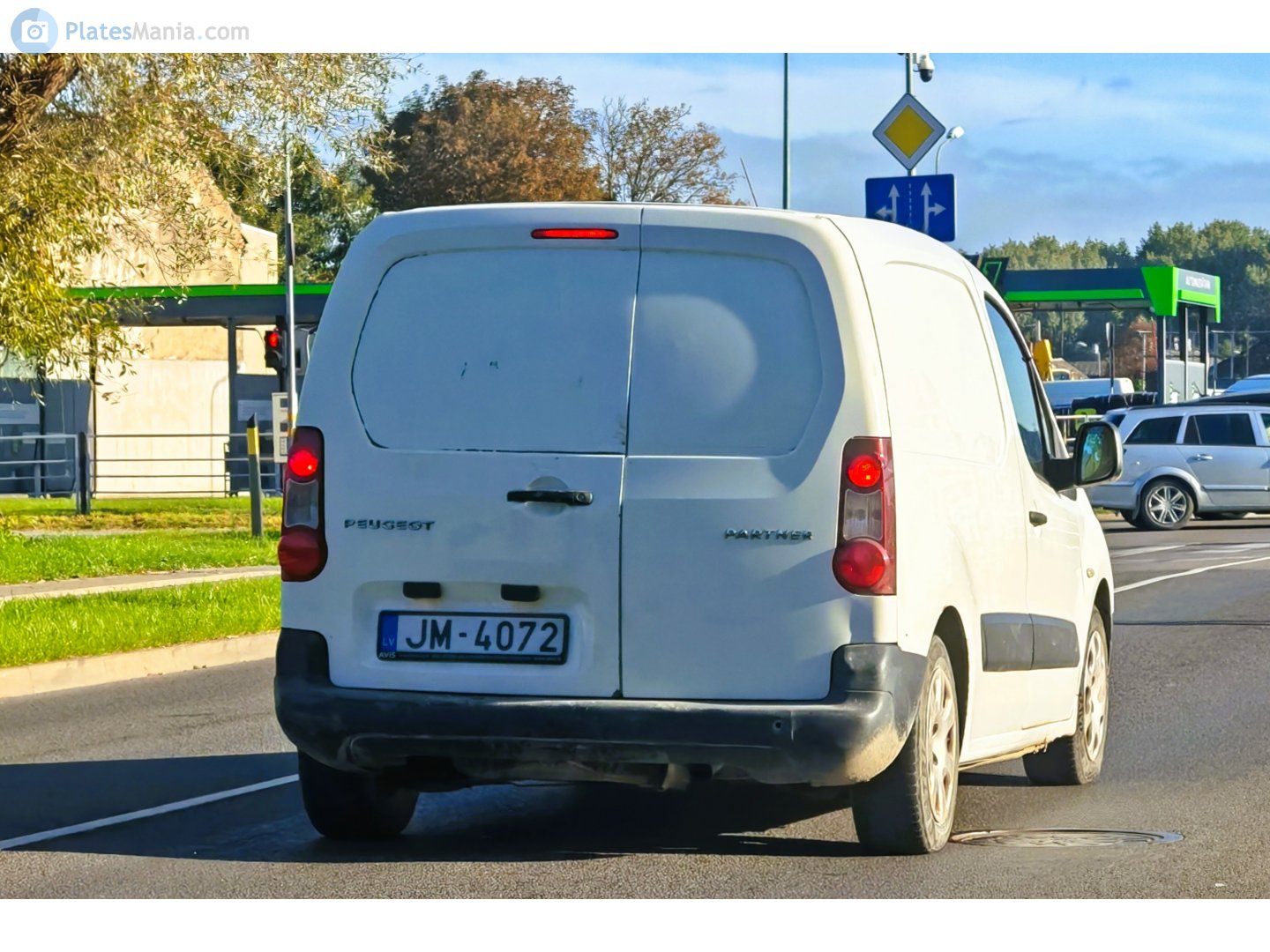 JM-4072, Peugeot Partner 2nd gen (B9), 2008–2018 (–2022 for CIS-market)