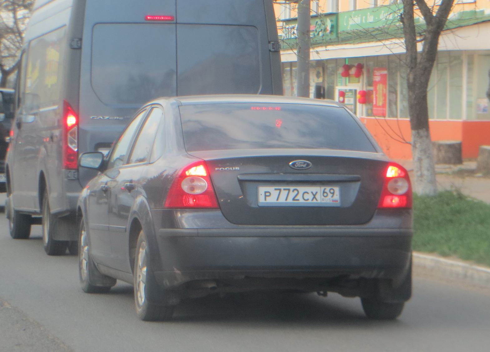 р 772 сх 69, Ford Focus 2nd gen Sedan (DB3; C307), 2005–2008