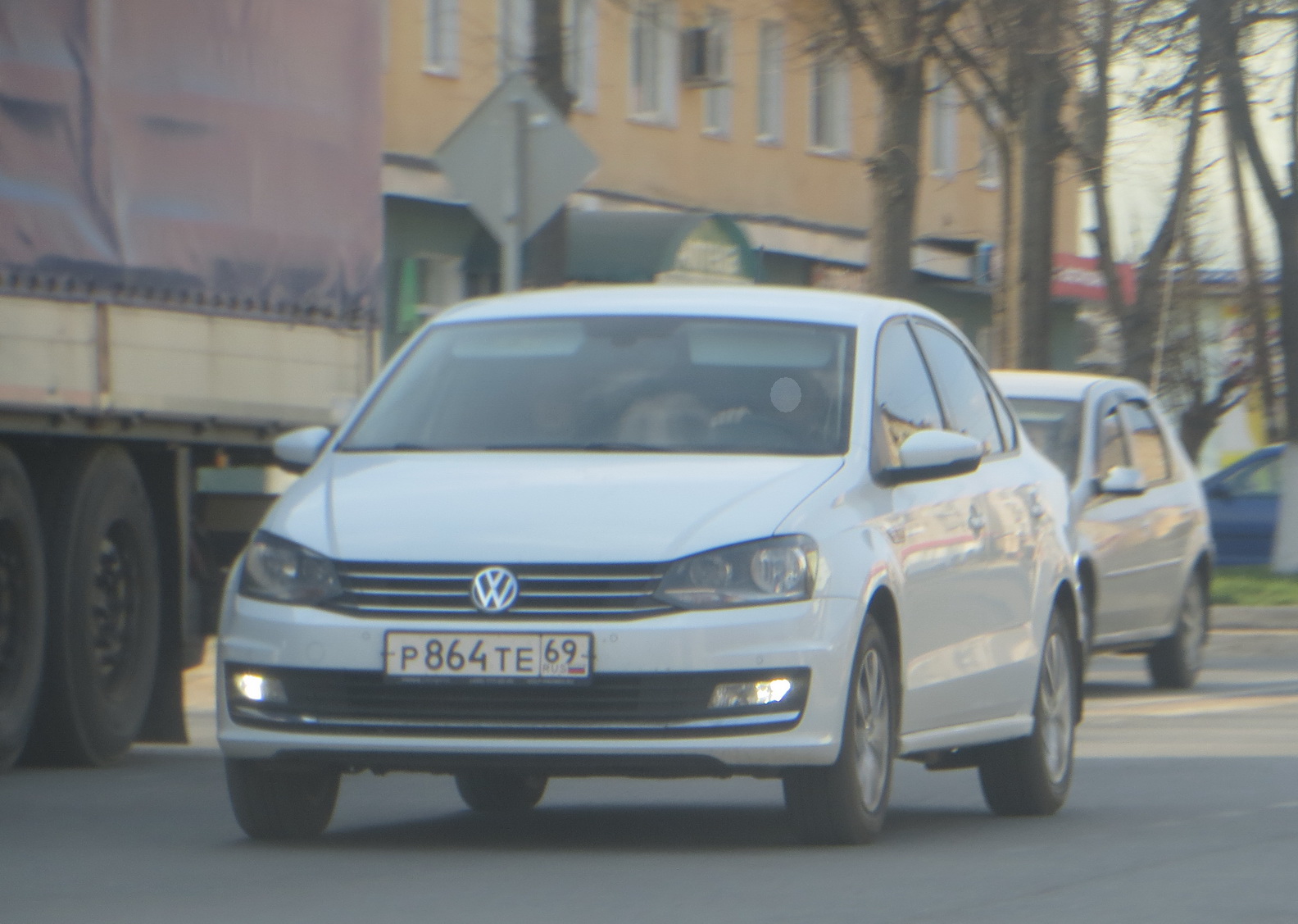 р 864 те 69, Volkswagen Polo 5th gen Sedan (A05), 1st facelift, 2015–2020