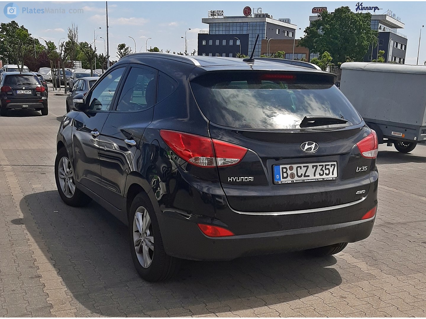 B CZ 7357, Hyundai ix35 1st gen (LM), 2009–2016 (–2021 for BR-market)