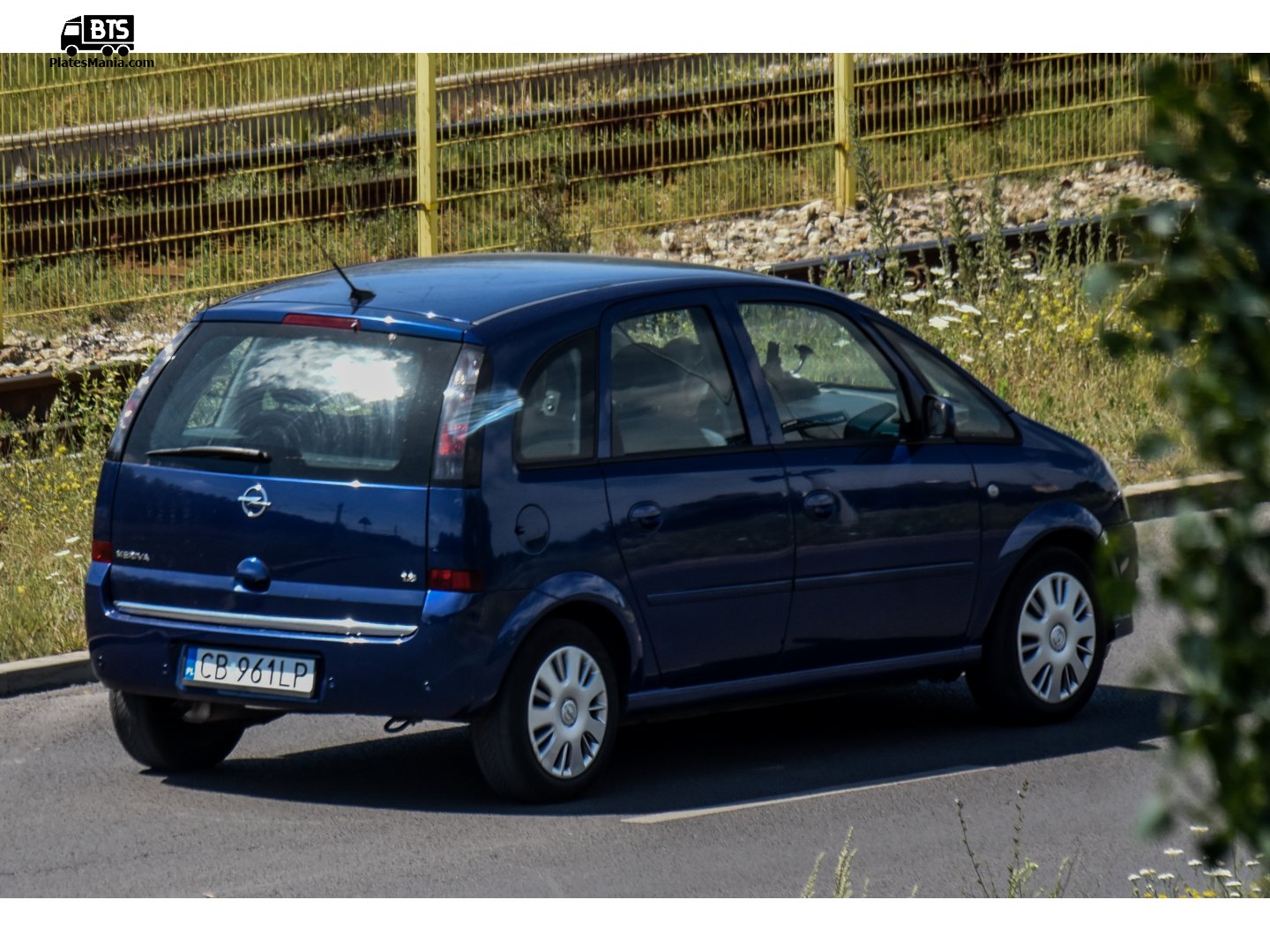 CB 961LP, Opel Meriva 