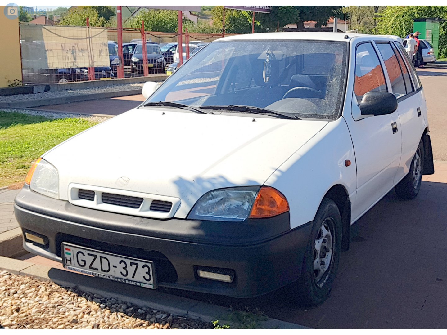 GZD-373, Suzuki Swift 2nd gen 5-door Hatch (SF), facelift, 1996–2004