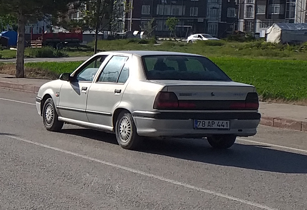 78 AP 441, Renault 19 1st gen Sedan (L53), facelift, 1992–1997 (–1999 for LATAM- and –2000 for TR-market)