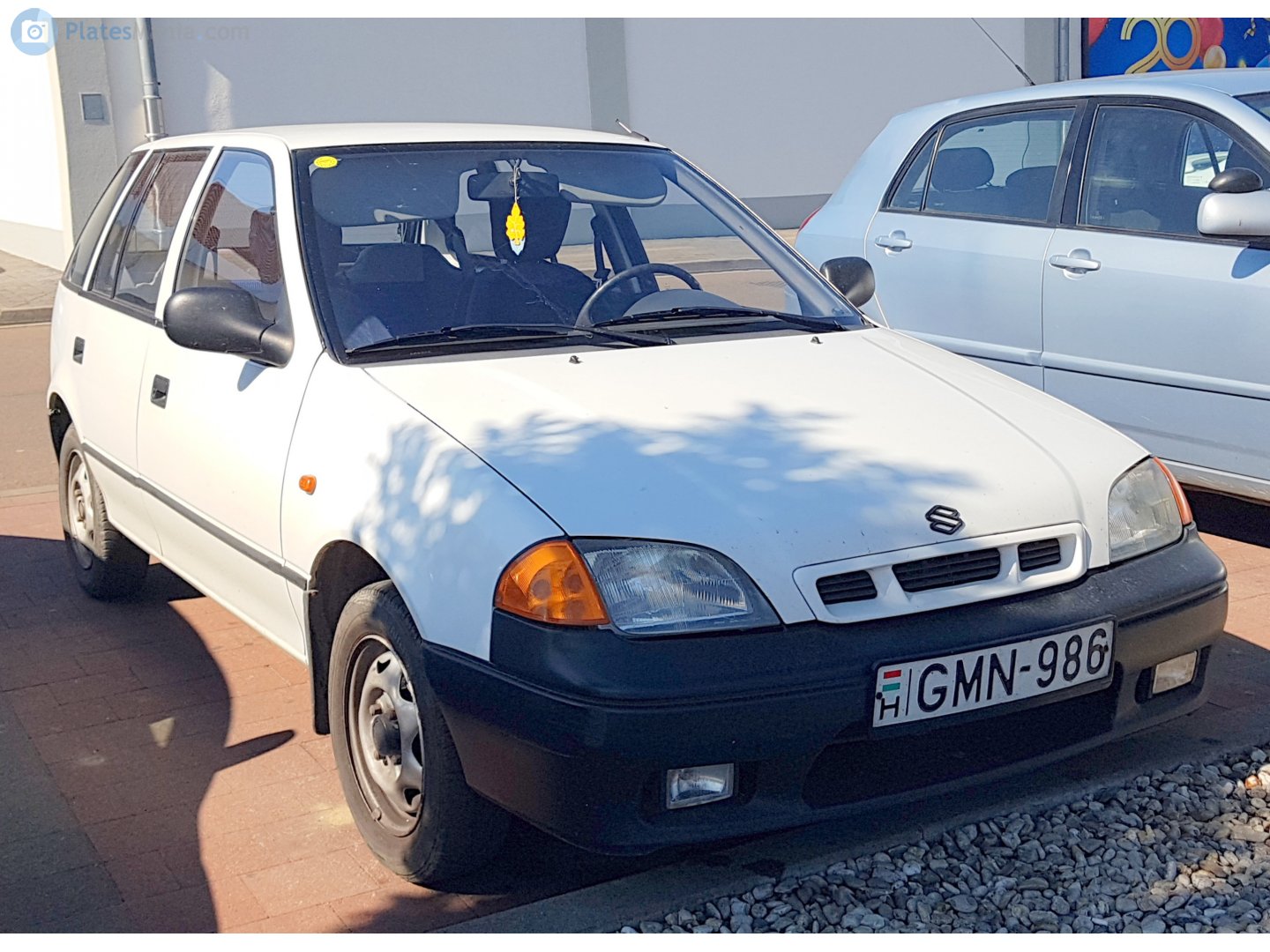 GMN-986, Suzuki Swift 2nd gen 5-door Hatch (SF), facelift, 1996–2004