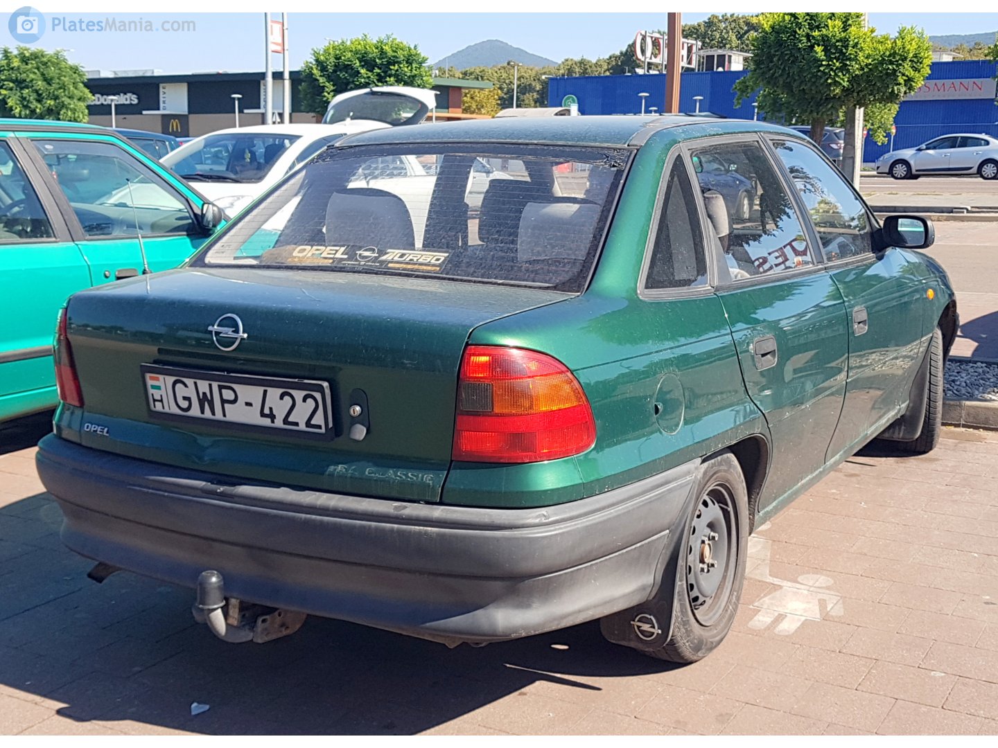 GWP-422, Opel Astra 1st gen Sedan (F; T92), 1992–1998 (–2002 for Eastern Europe)
