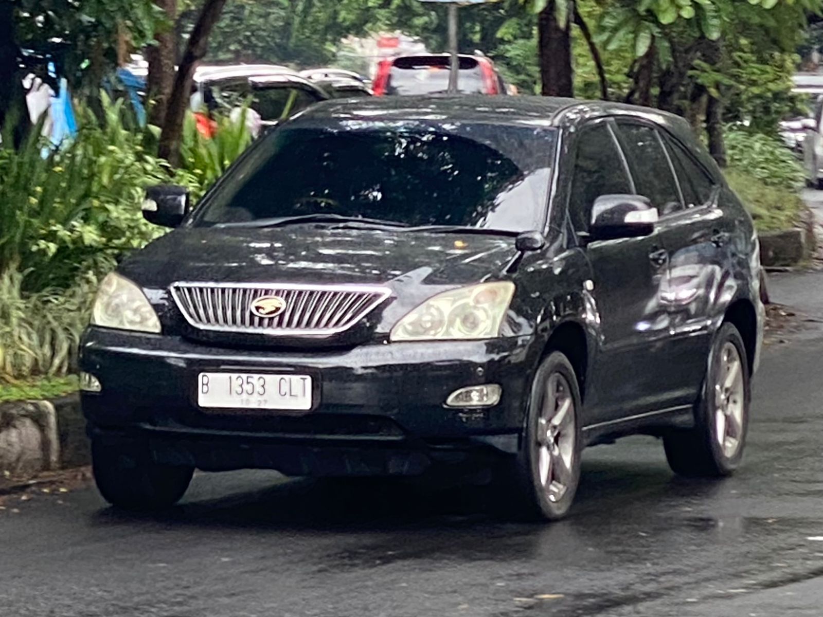 B 1353 CLT, Toyota Harrier 2nd gen (XU30), 2003–2013