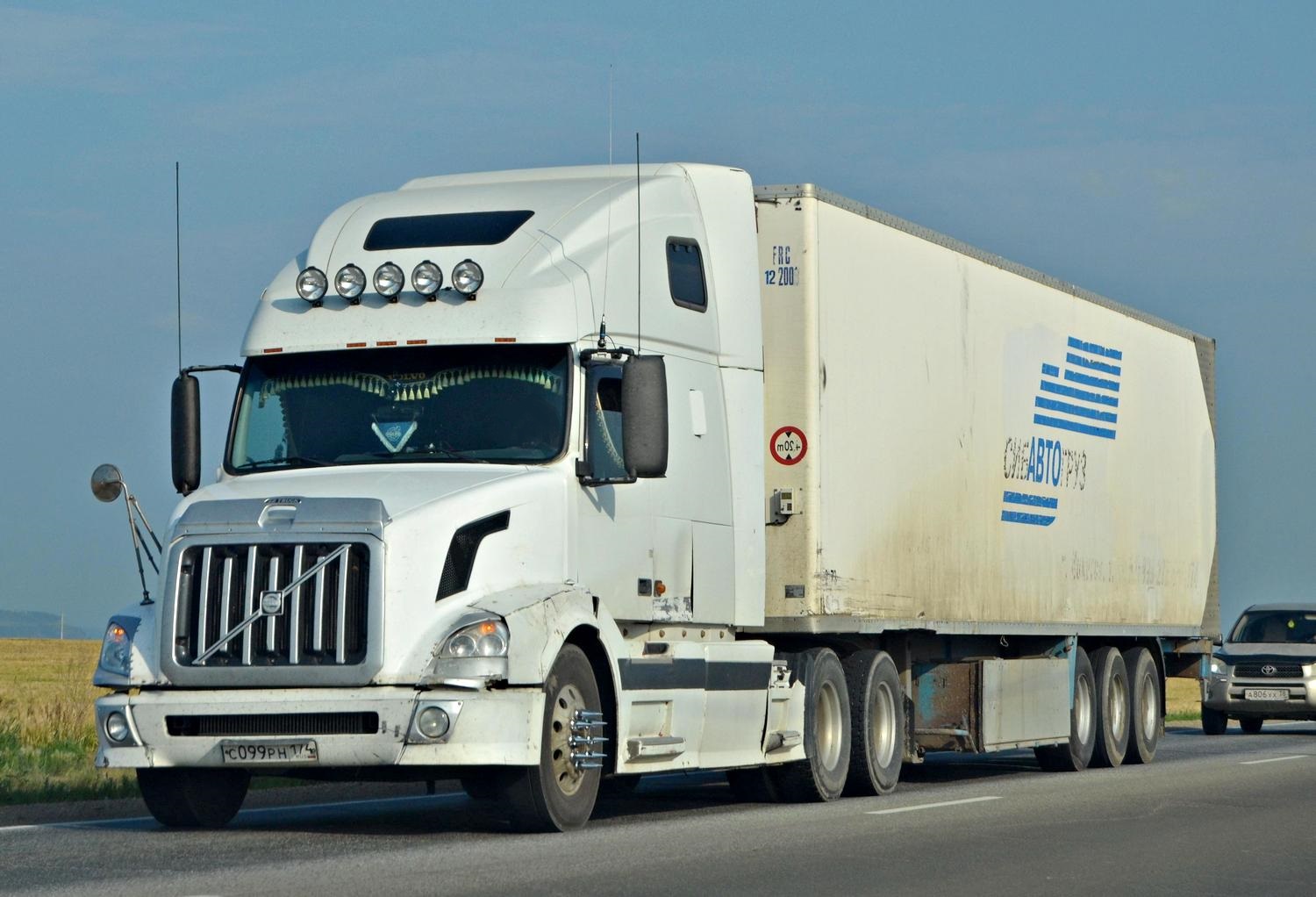 с 099 рн 174, Volvo VN Series 