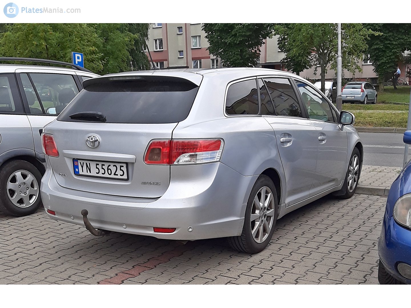 YN 55625, Toyota Avensis 3rd gen Tourer (T270) 2008–2011