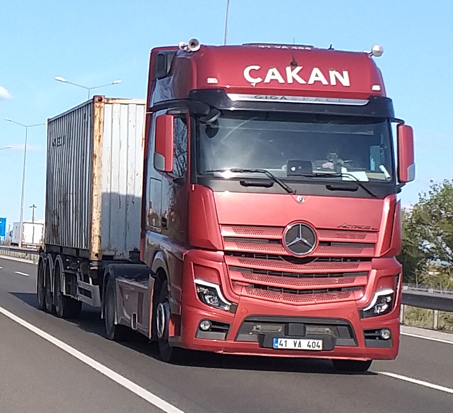 41 VA 404, Mercedes-Benz Actros 3rd gen (MP4/MP5), 2011–