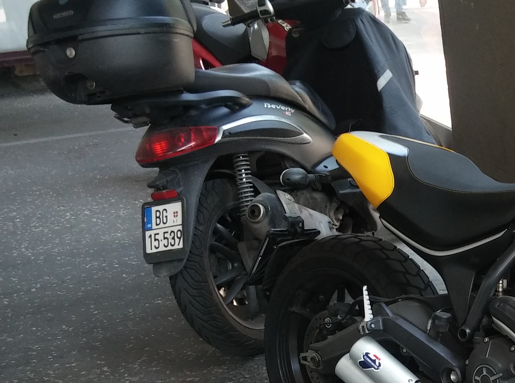 BG 15-539, Piaggio Beverly 