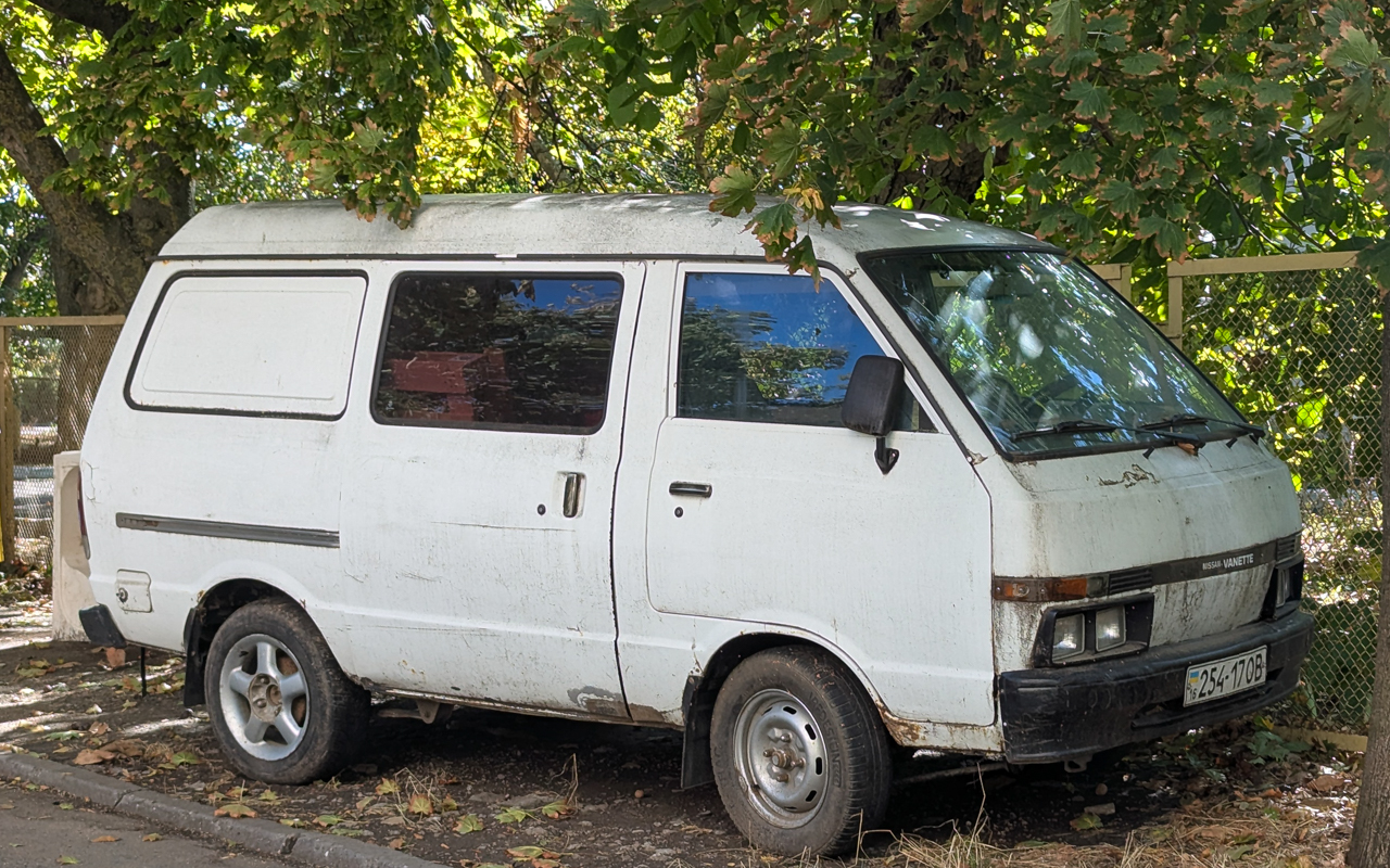 16 254-17 OB, Nissan Vanette 2nd gen Van (C22), 1985–1994