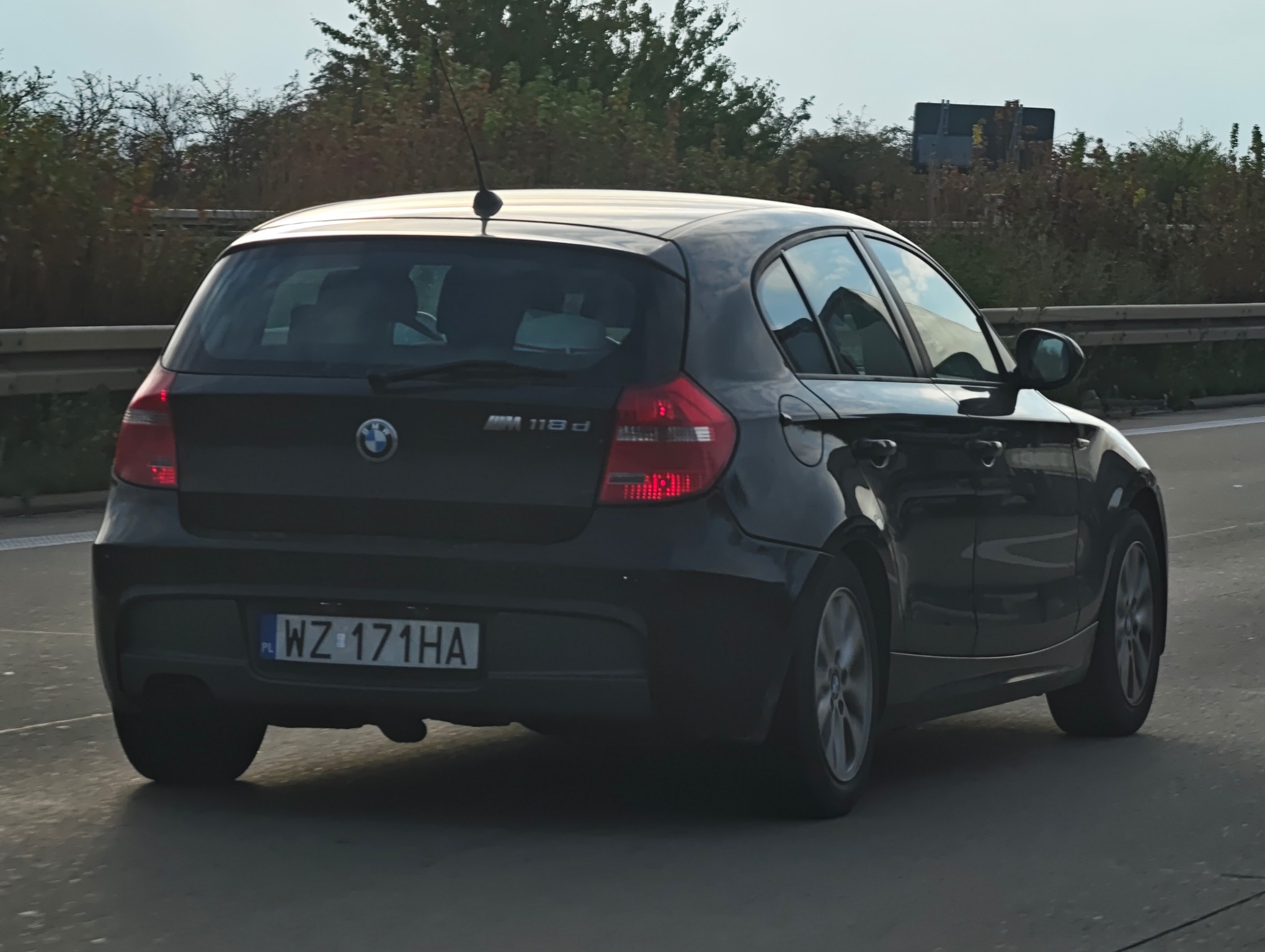 WZ 171HA, BMW 1 Series 1st gen 5-door Hatch (E87), 2004–2011