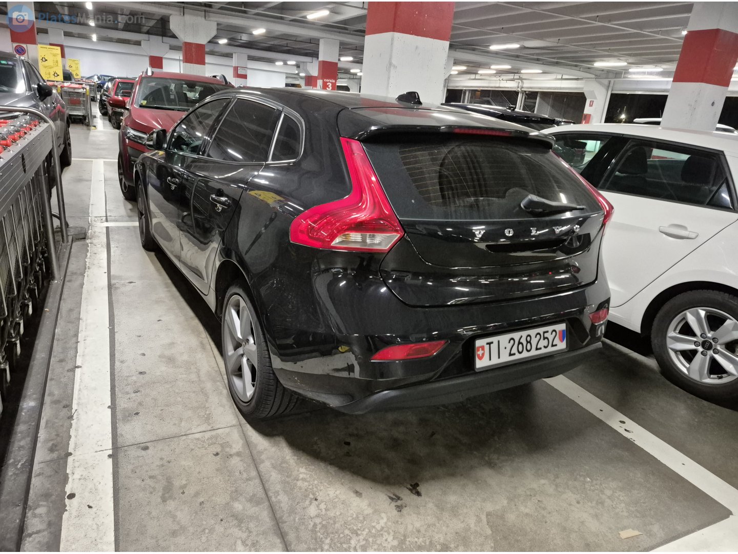 TI 268252, Volvo V40 2nd gen (526), 2013–2019