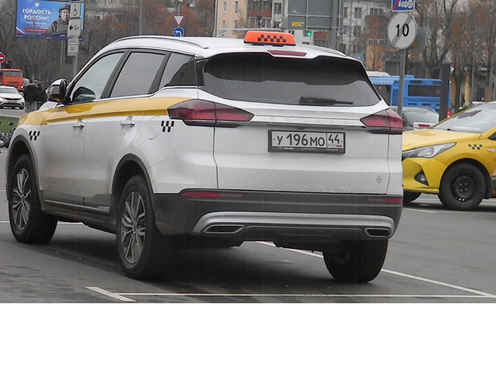 у 196 мо 44, BelGee X70 2024– (rebadged Geely Atlas)