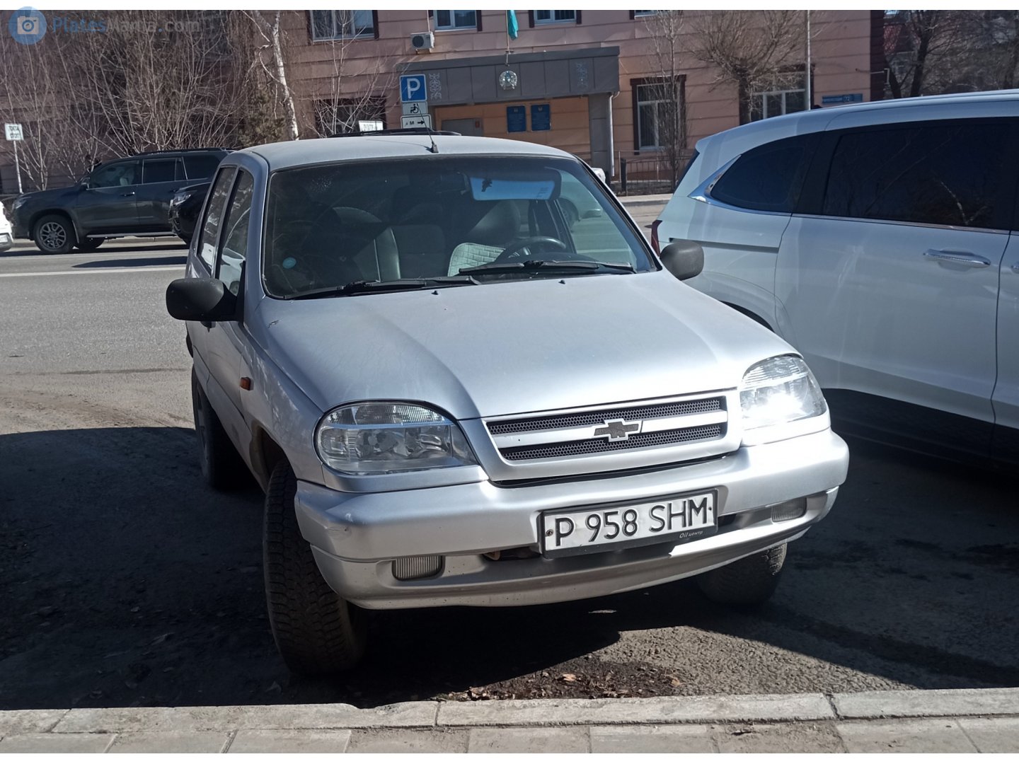 P 958 SHM, Chevrolet 2123 Niva 1st gen, 2002–2009