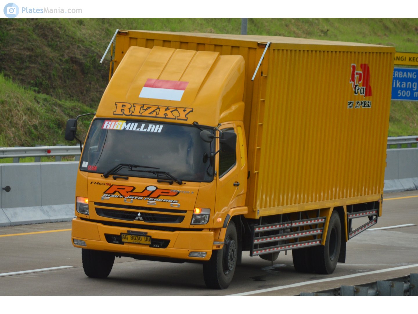 AG 8030 UU, Mitsubishi Fuso Fighter 2nd gen, 2nd facelift, 2005–