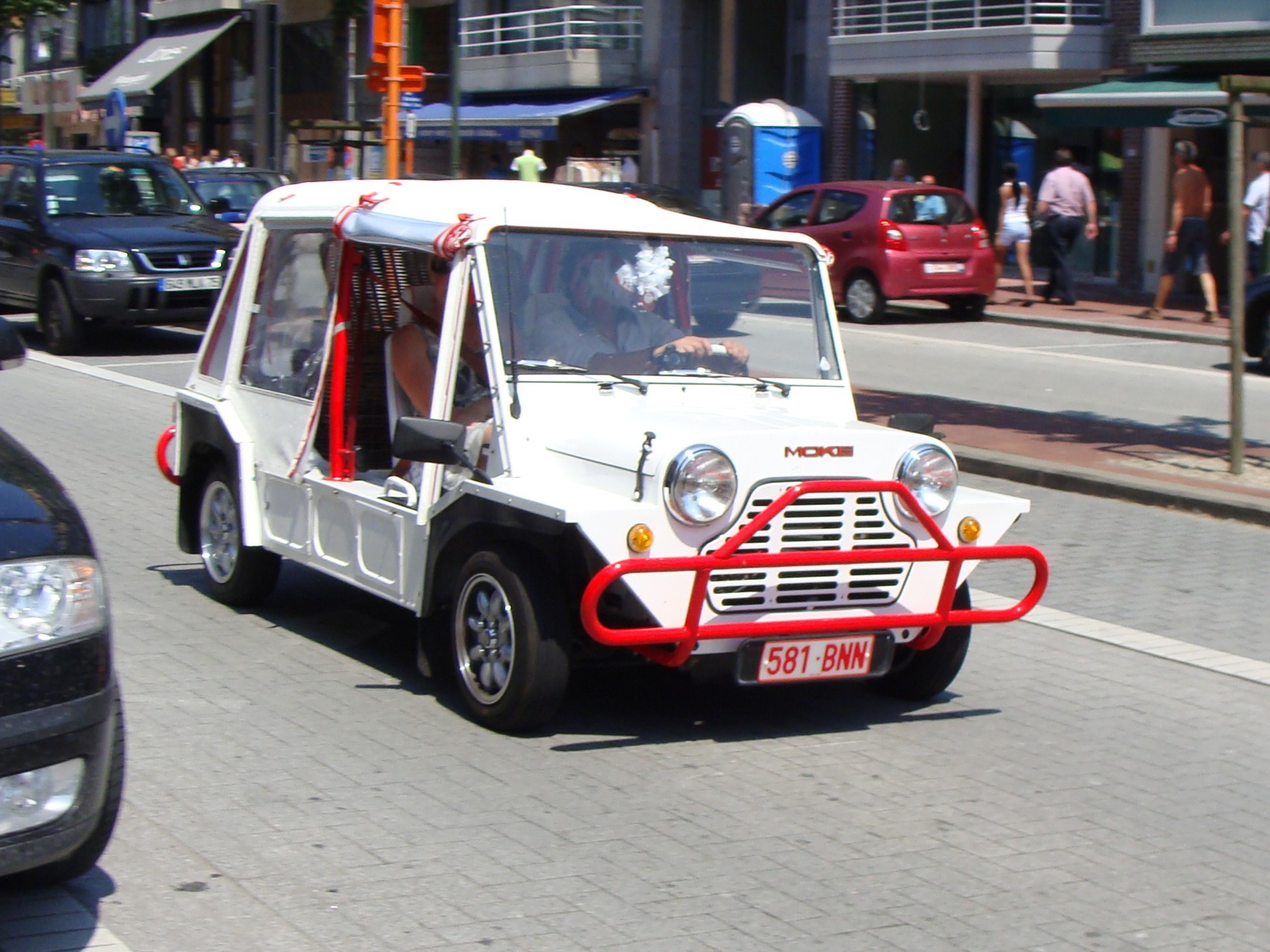 581-BNN, MINI Moke 