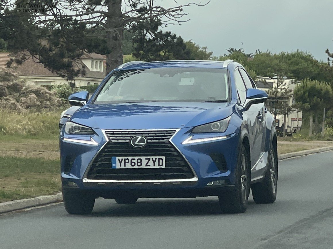 YP68ZYD, Lexus NX 
