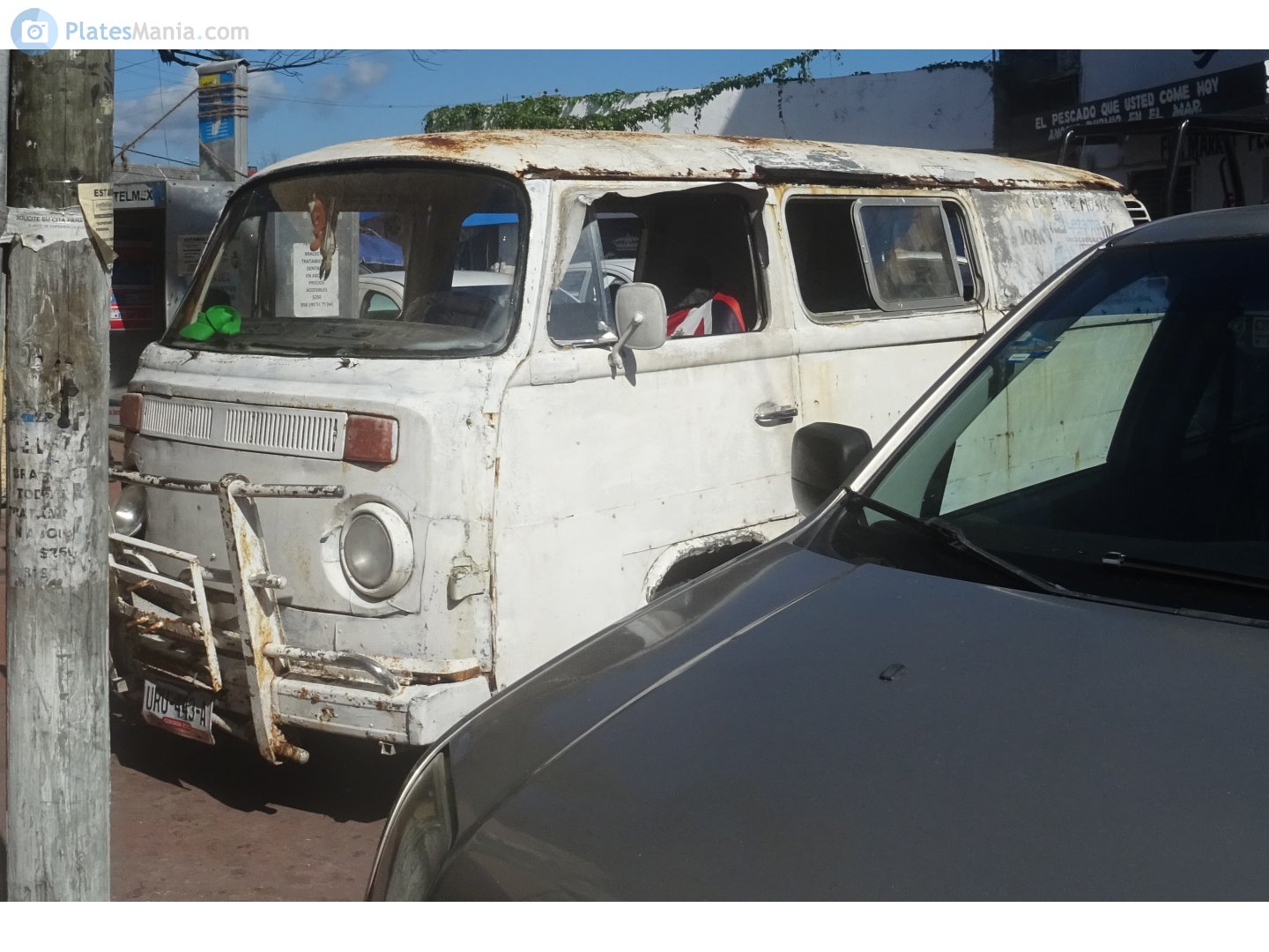 URU-443-A, Volkswagen Bus 2nd gen Bus/Kombi Van (T2b), 1st facelift, 1967–1979 (–1982 for BR- and MX-market)
