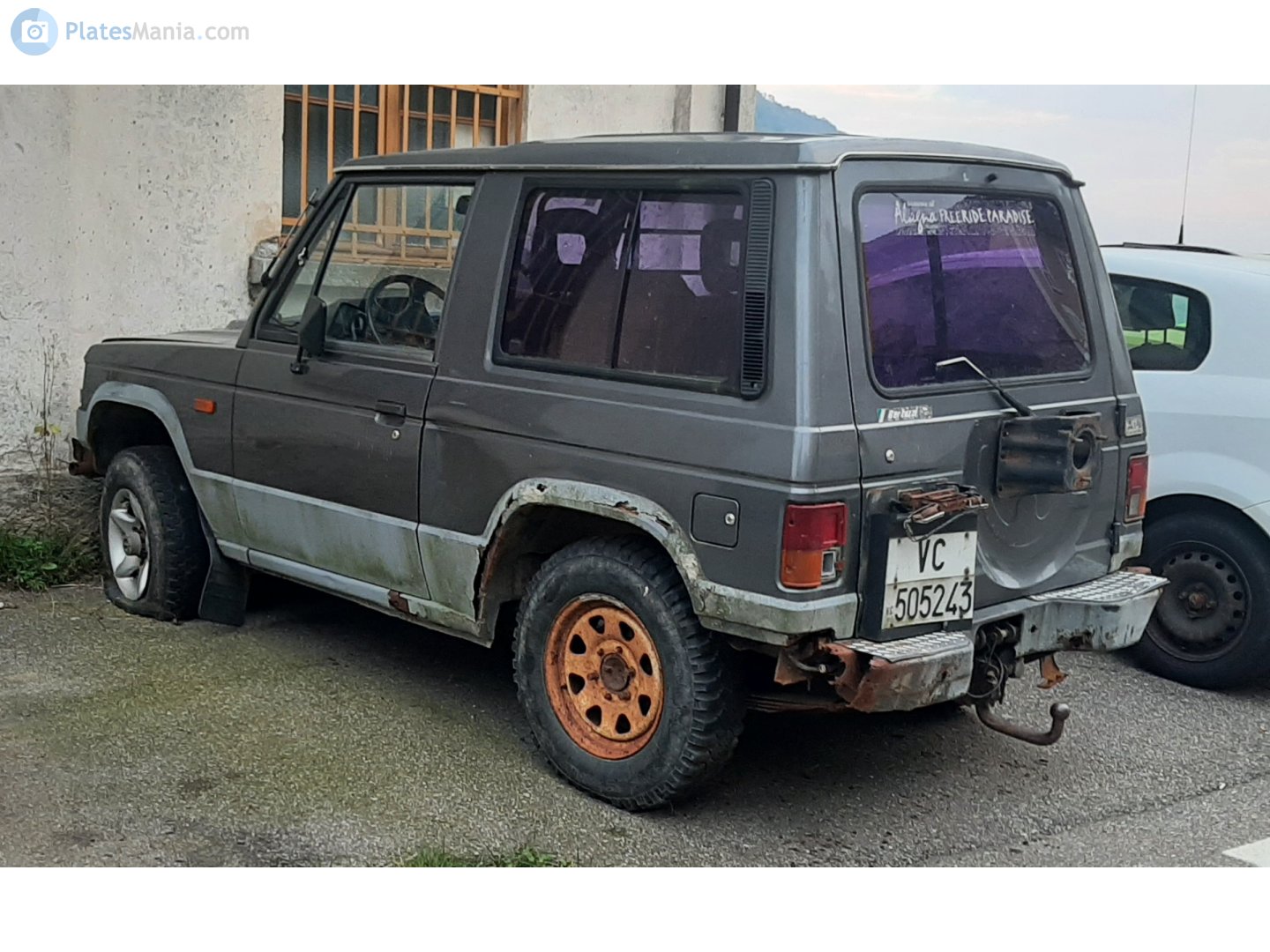 VC 505243, Mitsubishi Pajero 1st gen 3-door SUV (L040/L140/N*), 1982–1991