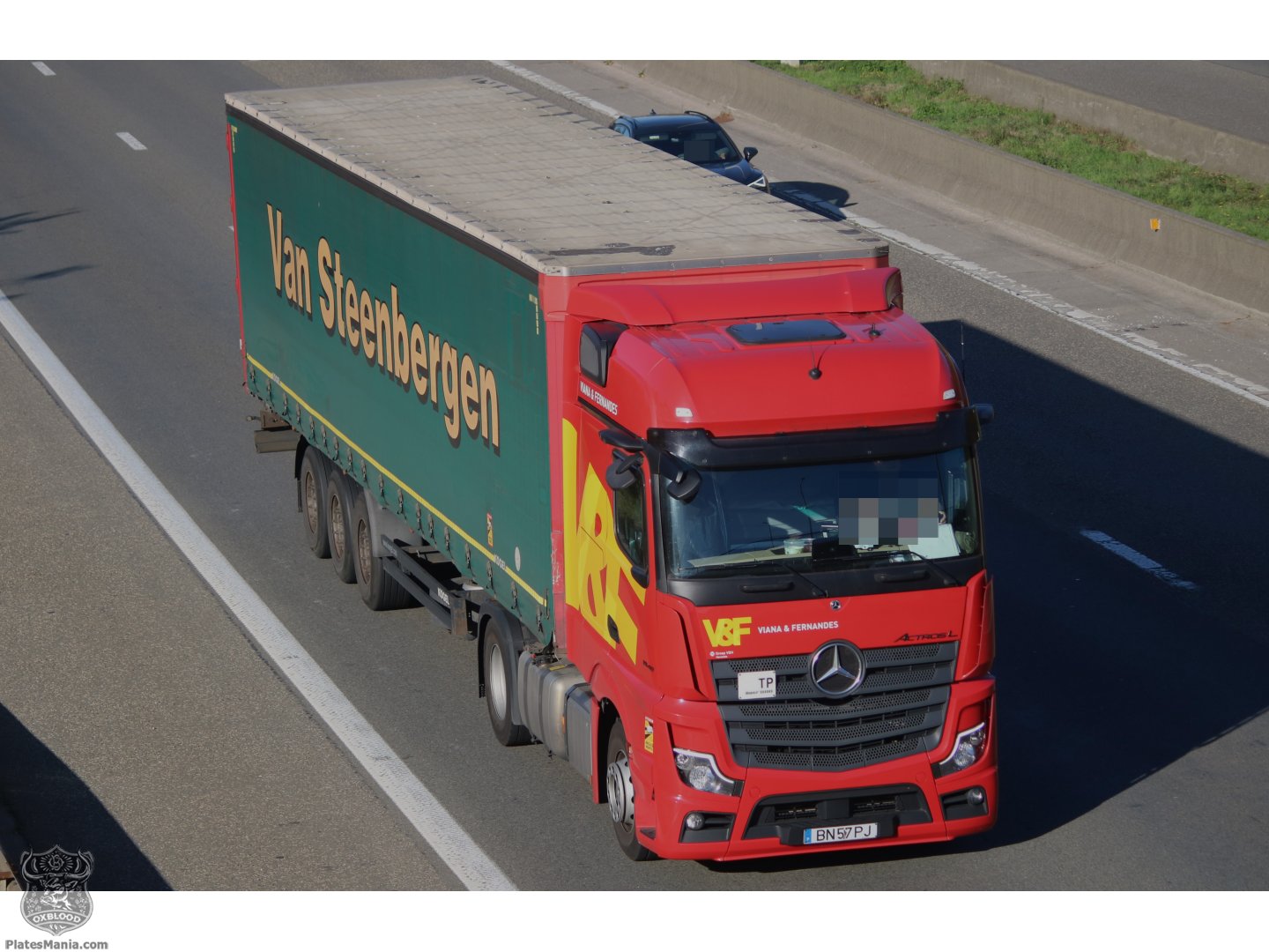 BN 57 PJ, Mercedes-Benz Actros 3rd gen (MP4/MP5), 2011–