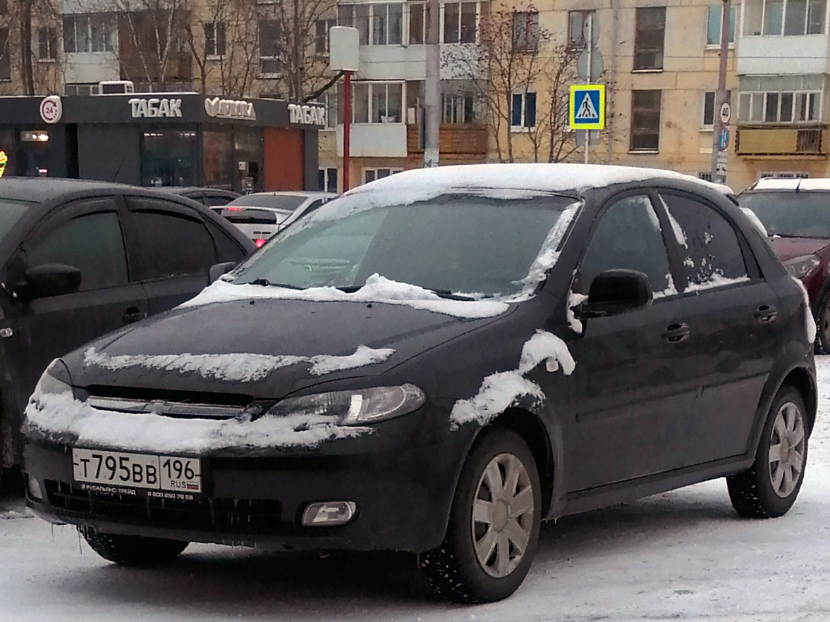 т 795 вв 196, Chevrolet Lacetti 1st gen Hatch (J200), 2004­–2013