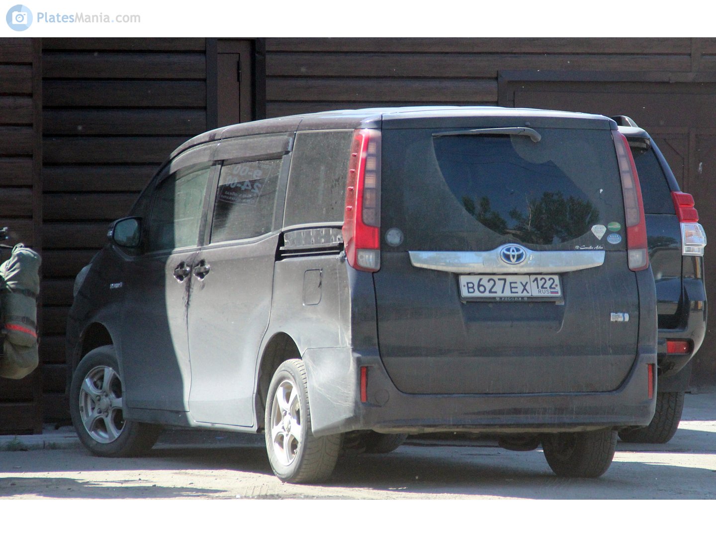 в 627 ех 122, Toyota Noah 