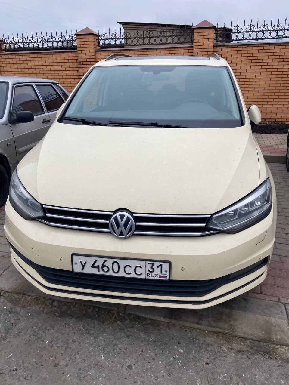 у 460 сс 31, Volkswagen Touran 