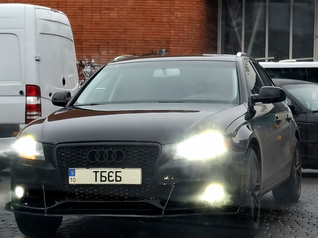 10 ТБЄБ, Audi A4 