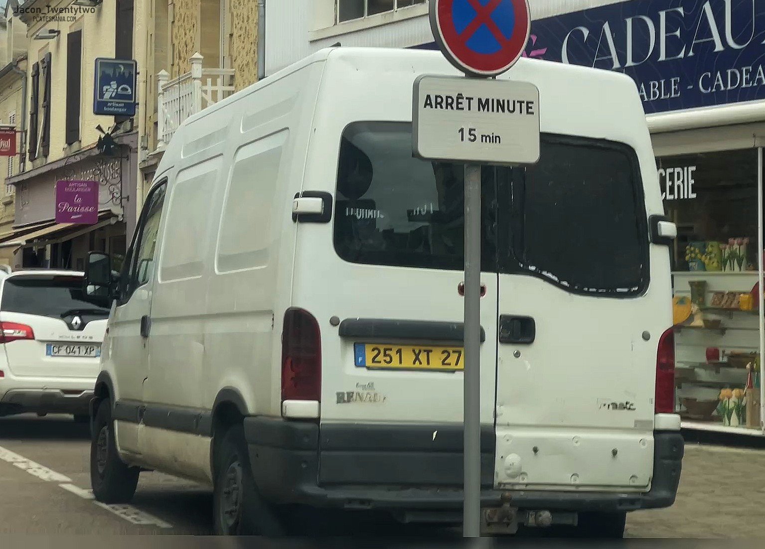 251 XT 27, Renault Master 