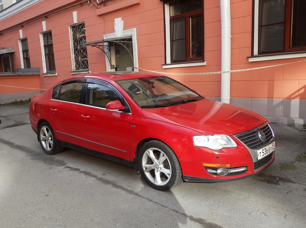 т 536 еу 51, Volkswagen Passat 