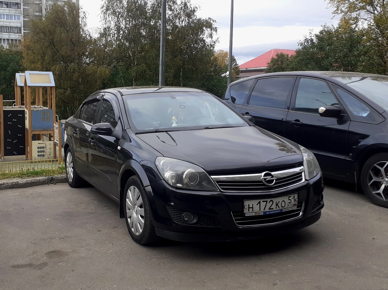 н 172 ко 51, Opel Astra 