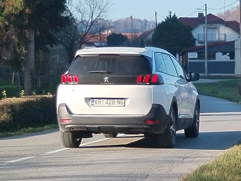 KR 428-NG, Peugeot 5008 